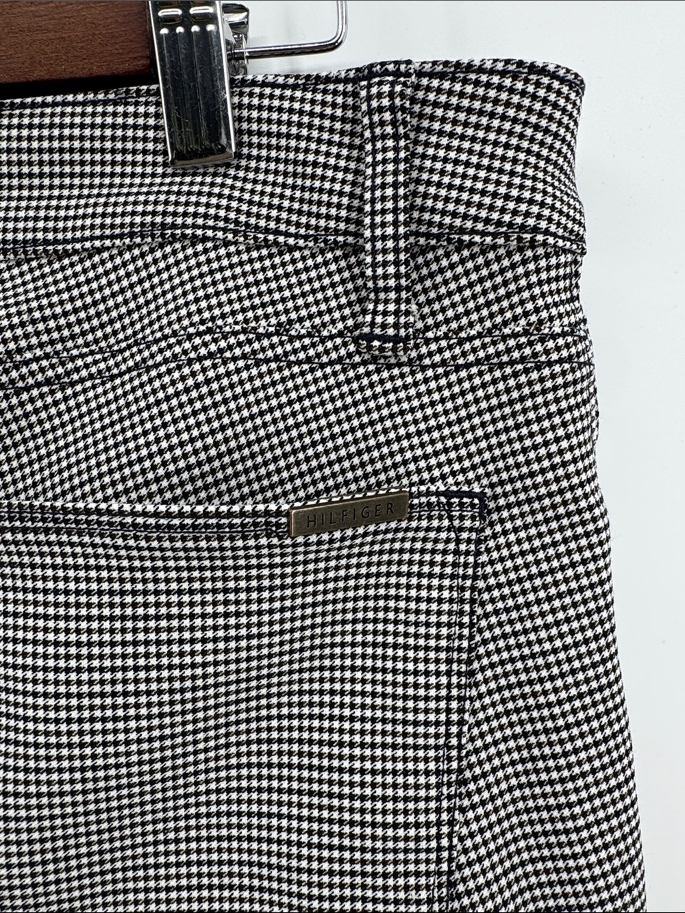 Tommy Hilfiger women's vintage pants feature a small houndstooth pattern Size 10 - Picture 3 of 6
